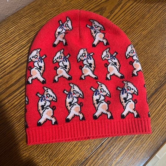 Gucci Pig Beanie - Picture 1 of 2
